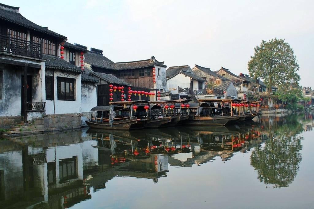 小镇惊魂