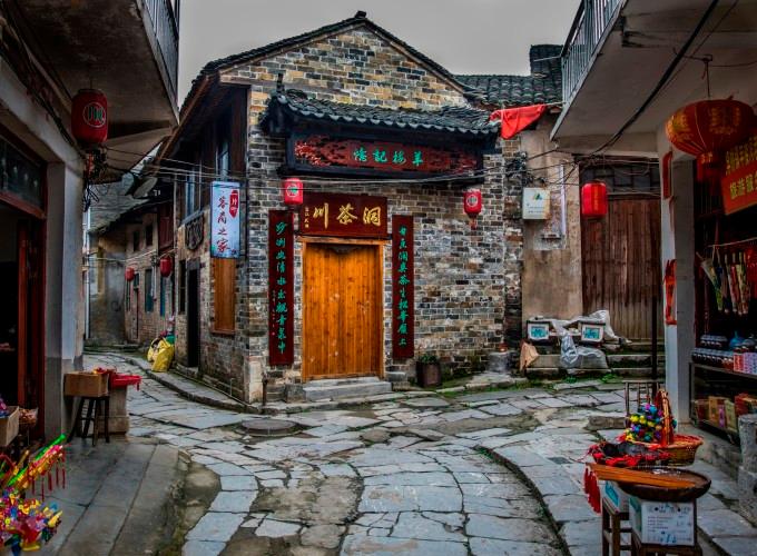 住高层怎样擦玻璃更安全更方便游戏画面
